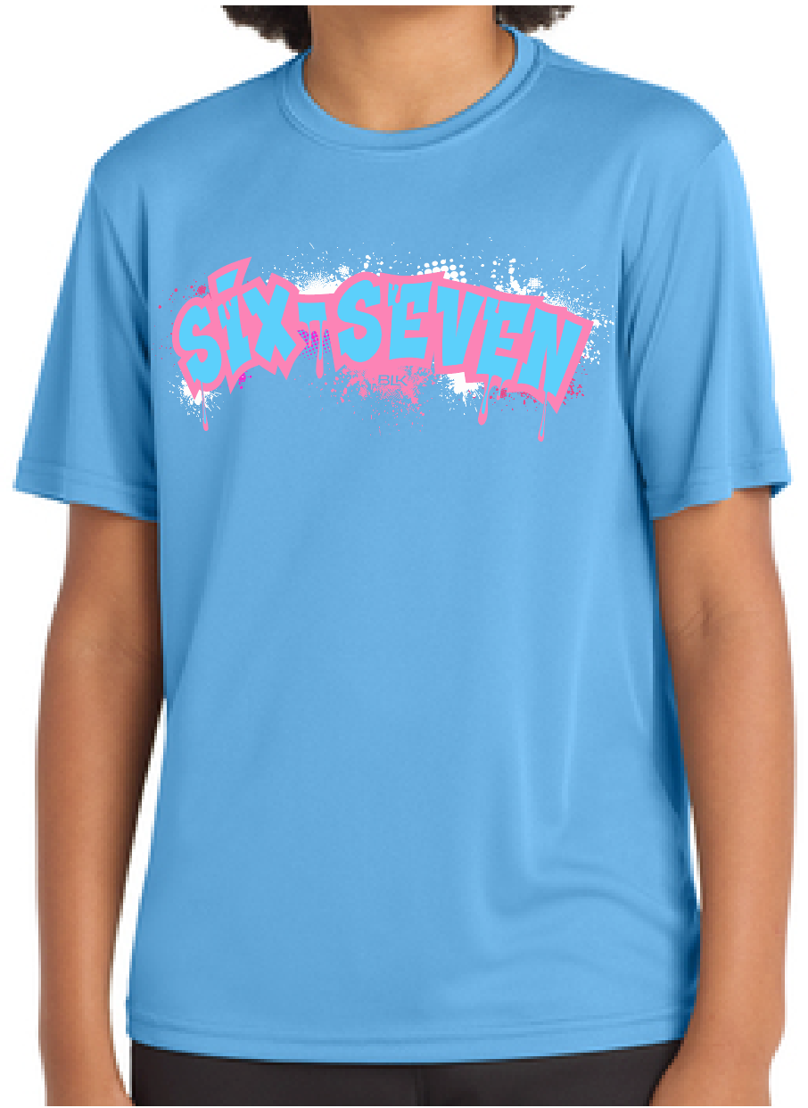 Dri-FIT T-SHIRT BLK the Label SIX-SEVEN Drip in Vibrant Blue with Pink Graffiti Logo for Trendy 67 Comfort