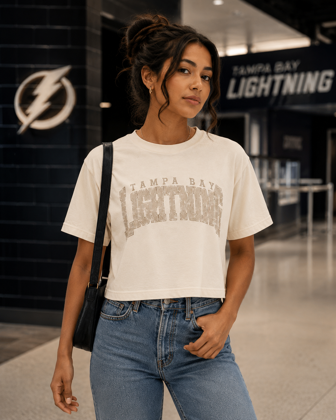 TAMPA BAY LIGHTNING HERITAGE COLLEGIATE  T-SHIRT